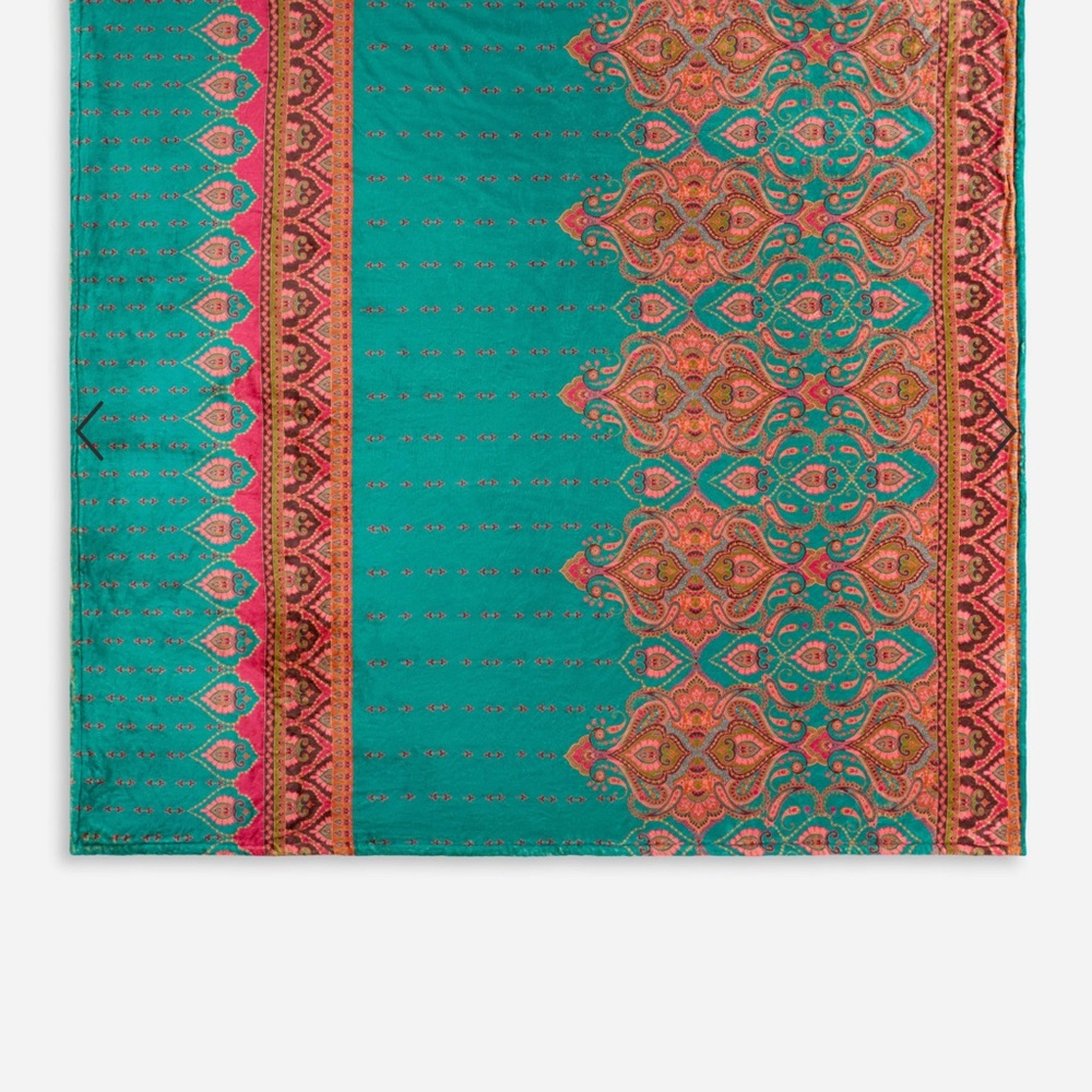 Johnny Was Cozy Blanket - Picture 6 of 8